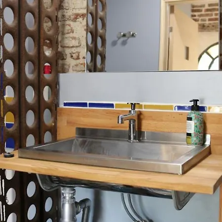 Casa vacanze Atypique, 2 Pers., Terrasse Privée, Parc Naturel Scarpe-escaut, Prox. Saint-amand-les-eaux - Fr-1-510-38 *